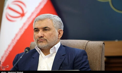 حضور در عرصه‌های مدیریتی حق زنان است