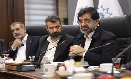 استاندار قم: اجرای پروژه‌های زیرساختی نیازمند رویکردهای نوین تأمین مالی است