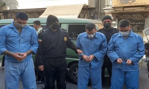 ۱۴ خرده فروش و ۸ متهم متواری در لنجان دستگیر شدند