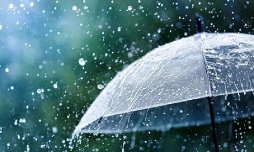 کاهش محسوس دمای هوای تهران / پایتخت تا شب بارانی است