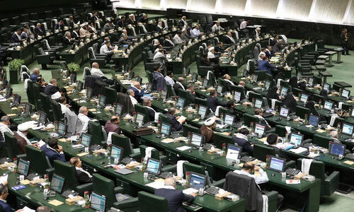 تذکرات شفاهی نمایندگان؛ از اتهام به رئیس قوه قضائیه تا انتقاد از فرمانده سپاه تهران