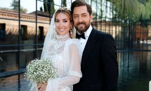 عکس لاکچری سالگرد ازدواج بهرام رادان و مینا مختاری با حضور پسرشان