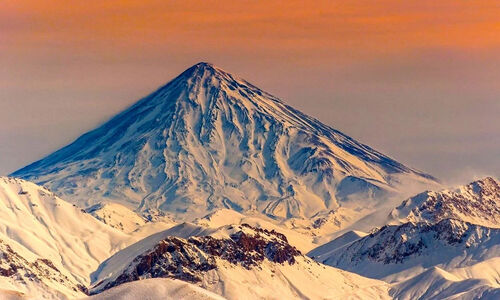 بارش سنگین برف دشت مشا را در دماوند به سفیدی محض تبدیل کرد!