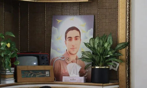 مادر شهید نیما کریمی از مظلومیت پسرش پرده برداشت؛ رازهای ناگفته یک قهرمان جوان