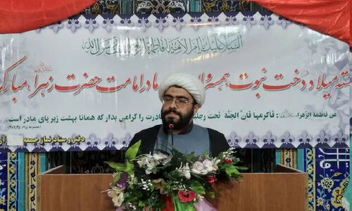 امام جمعه آرادان هشدار داد: چرا مطالبات دانشجویی از مسیر اصلی منحرف شده است؟