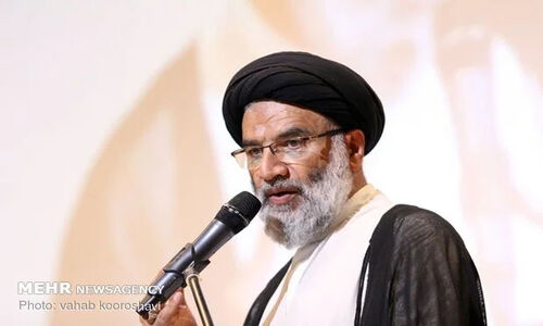موسوی‌فرد: بانوان چگونه بستر معنوی خانواده را متحول می‌کنند؟