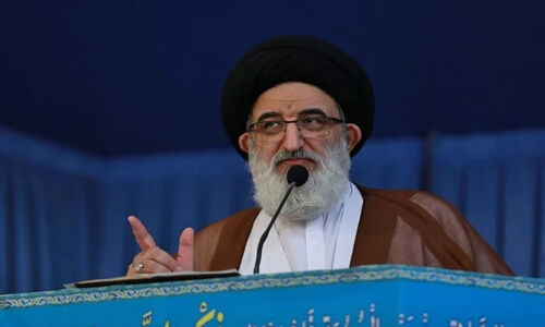آیت‌الله حسینی همدانی: اسراف چگونه باعث سقوط فرد و جامعه می‌شود؟
