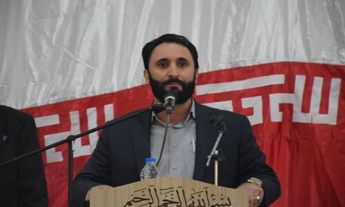 عزیزی: زن، کلید کرامت و تمدن‌سازی در برابر مصرف‌گرایی غربی