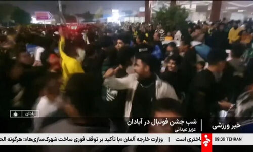 شادی بی‌پایان آبادانی‌ها پس از پیروزی پرحاشیه نفت مقابل نود ارومیه!
