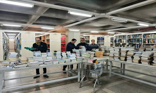۲۱۰۰ نسخه کتاب ارزشمند به کتابخانه‌های شهرستان ملایر اهدا شد؛ گامی بزرگ در مسیر فرهنگ‌سازی