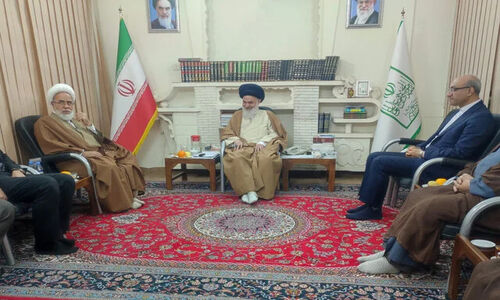رئیس جامعه مدرسین هشدار داد: تضعیف دولت و ساختارهای اصلی کشور خطری بزرگ است!
