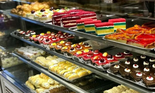 مرتضی عقیلی از روزهای پرچالش پدرانگی تا بازگشت به صحنه تئاتر بعد از ۴۰ سال پرده برداشت