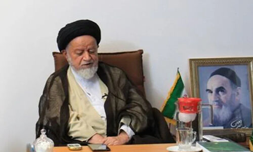 ابراز ارادت ویژه آیت‌الله شاهچراغی به رهبر انقلاب که توجه‌ها را جلب کرد