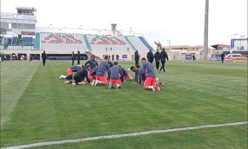 تماشای لحظات نفس‌گیر گرم کردن بازیکنان مس رفسنجان مقابل گل‌گهر!
