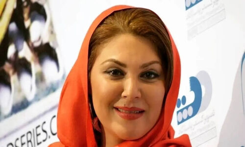 تیپ زمستانی رنگارنگ لاله اسکندری، مادر ترلان پروانه در سریال «بامداد خمار» که همه را مجذوب کرد!