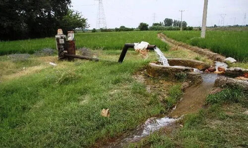 احیای زیرساخت‌های نوین آب کشاورزی در خاش؛ وعده لایروبی بیش از ۲۰ رشته قنات تا پایان ۱۴۰۵