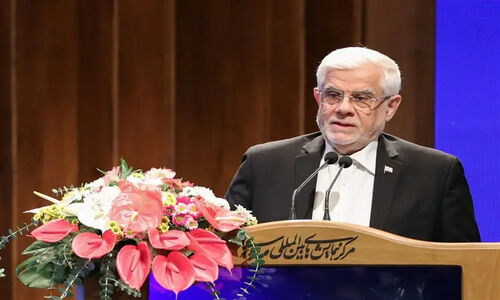 عارف هشدار داد: خودرو بدون تایید تست تصادف هرگز به بازار نمی‌آید!