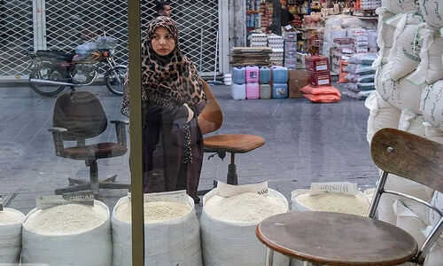 واکنش‌های تند به توصیه جنجالی کارشناس صداوسیما: «جو بخورید چون برنج گران است!» + فیلم