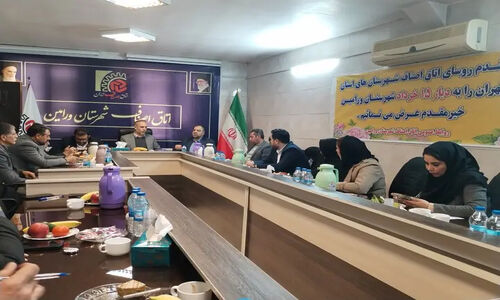 بازار شب یلدا در استان تهران بدون کمبود و با نظارت شدید اصناف! آیا مردم دغدغه‌ای دارند؟