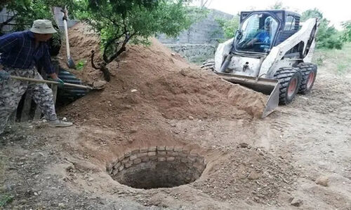 انسداد ۱۱۰ حلقه چاه غیرمجاز در تویسرکان؛ کشاورزان زیر ذره‌بین مدیریت آب!