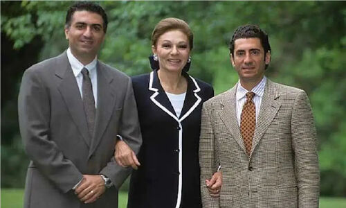 قاب تاریخ/ فرح و علیرضا پهلوی غمزده از تبعید