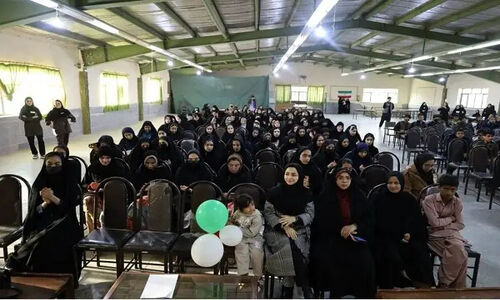 دانشگاه آزاد خاش چگونه هفته پژوهش را با هنر و علم متحول کرد؟