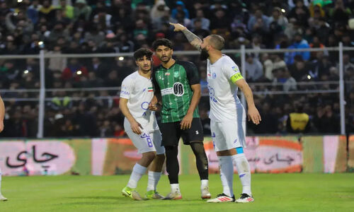 سُر خوردن عجیب مدافع خیبر؛ بازی به نفع استقلال تغییر کرد!