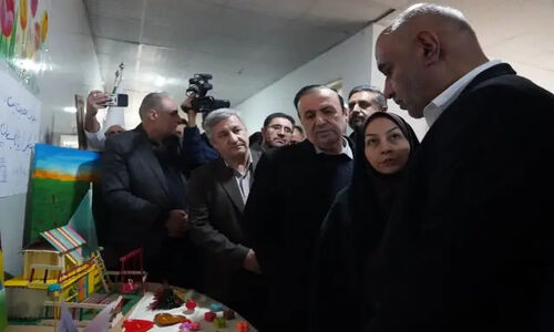 وزیر کار در مرکز توانبخشی شهید رجایی تاکستان؛ نگاهی نزدیک به دنیای معلولان ذهنی