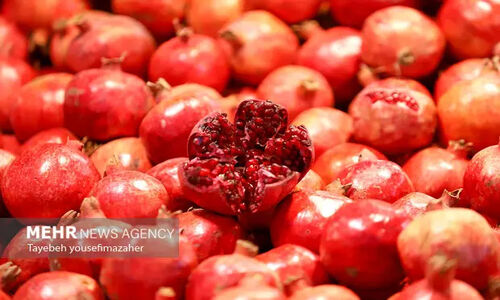 راز یک شب یلدای سالم؛ چگونه بدون پرخوری و حذف دورهمی، لذت ببریم؟