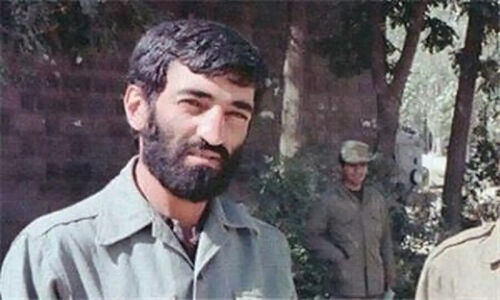 عکسی دیده‌نشده از احمد متوسلیان در ۲۷ سالگی در بیمارستان الله‌اکبر مریوان سال ۵۹