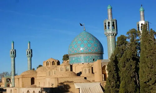 مرمت شگفت‌انگیز گنبد آرامگاه شاه نعمت‌الله ماهان با بودجه میلیاری به پایان رسید