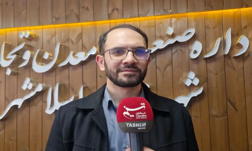 توزیع کالا در اسلام‌شهر به دست «کاسبان امین»؛ راهی نو برای مقابله با رانت!