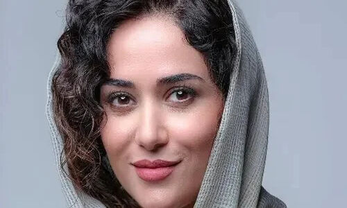 نگاهی به سفره یلدایی پریناز ایزدیار؛ خانم بازیگر تنهایی جشن گرفت