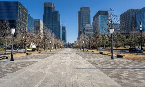 راز ناپیدایی سطل‌های زباله در خیابان‌های ژاپن چیست؟ رفتار تحسین‌برانگیز مردم پس از شکست تیم ملی!