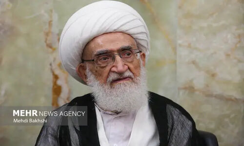 آیت‌الله نوری همدانی: اعتکاف، جرقه‌ای قوی برای شعله‌ور شدن روحیه معنوی جامعه