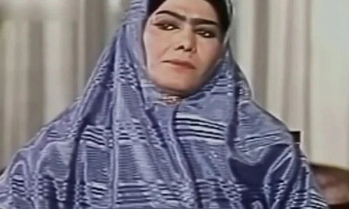 قاب تاریخ |  فخری خوروش در ۴۵ سالگی و در کنار عزت‌الله انتظامی