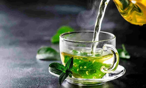 چای سبز؛ سپر طبیعی شما در برابر ویروس‌های کشنده کرونا و آنفلوآنزا!