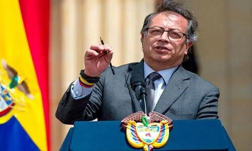 پترو وضعیت اضطراری اقتصادی ۳۰ روزه اعلام کرد؛ بحران مالی کلمبیا جدی‌تر از همیشه شد!