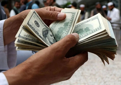 قیمت دلار چهارشنبه 3 دی / مسیر دلار از طلا جدا شد