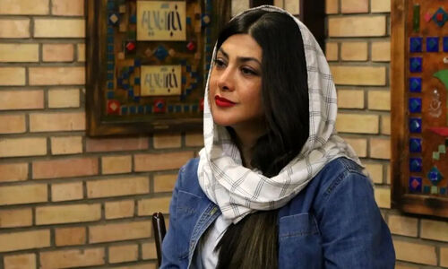 استایل کلاسیک و متفاوت آزاده صمدی در قلب اصفهان همه را مجذوب کرد!