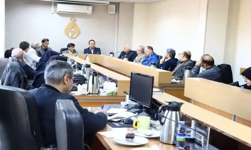 فرماندار مشهد در نشست ویژه: مطالبات ۲۱ هزار پزشک این شهر جدی گرفته شد!