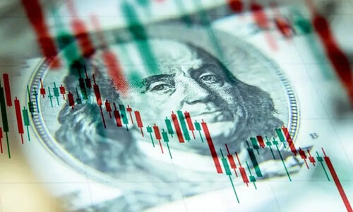 کاهش حیرت‌انگیز ۱۳۹۵ تومانی قیمت دلار اسکناس در بازار؛ چرا دلار عقب نشست؟