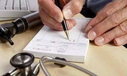 چرا تعرفه‌های غیرواقعی پزشکی کیفیت خدمات را نابود کرد؟ افشای پشت‌پرده زیرمیزی‌ها!