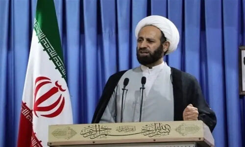 امام‌جمعه موقت خرم‌آباد: بی‌ثباتی قیمت‌ها ضربه‌ای به اخلاق و همبستگی اجتماعی است!