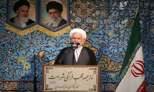 امام جمعه همدان: مسئولان باید در برابر گرانی مهارناپذیر پاسخگو باشند؛ دیگر وقت نمایش تمام شد!
