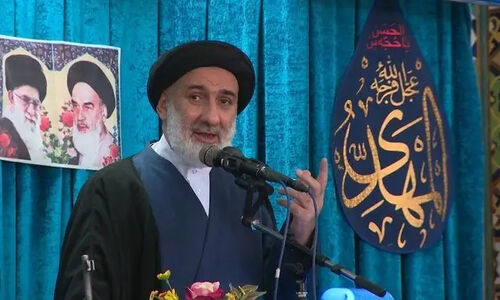 امام جمعه شهرکرد: وحدت ملی در آستانه اعتکاف، فرصتی که نباید از دست برود!