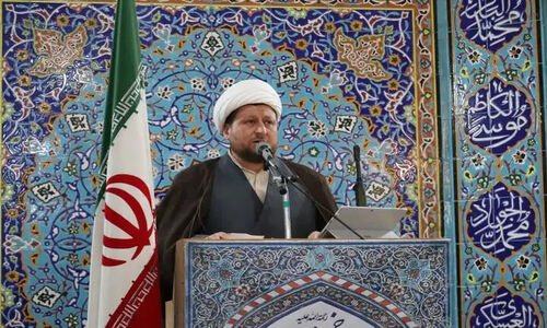 امام جمعه میامی: «بصیرت»؛ سلاح بی‌بدیل برای دفاع از نظام در جنگ نرم دشمنان