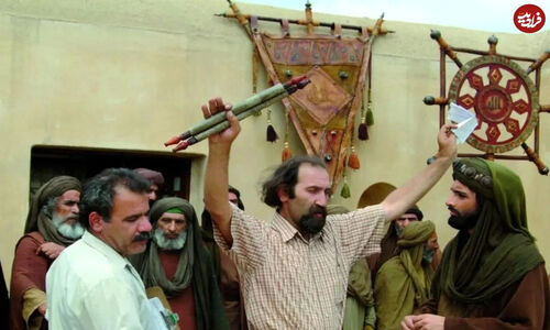 سفر عجیب داوود میرباقری به دهه ۶۰ در کنار دخترش؛ تصویری که همه را به فکر برد!