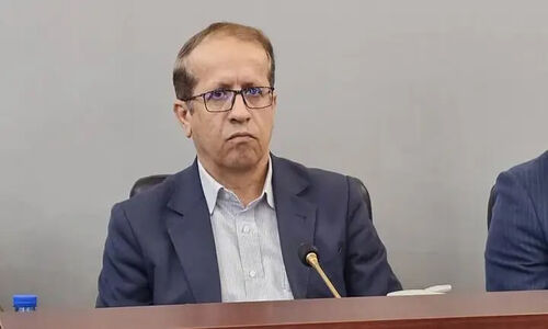 فرماندار دیر: خدمت بی‌وقفه به مردم، رمز موفقیت مدیریت شهرستان است!