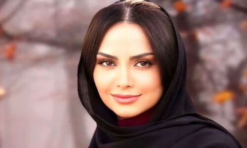 مریم خدارحمی با استایل کلاسیک و جسورانه در تندیس حافظ همه را شگفت‌زده کرد